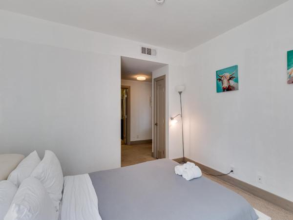 Cozy Apartment in MDR : photo 4 de la chambre suite avec balcon
