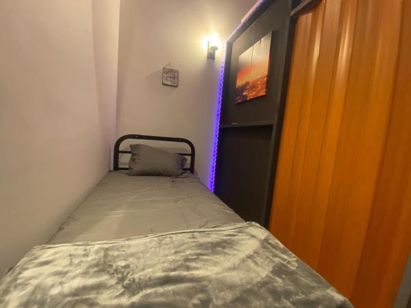 Venice Beach International Traveler Cabins - Boutique Guesthouse : photo 3 de la chambre petite chambre simple