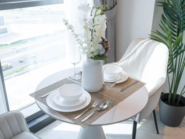 Modern studio in 15 Northside Business Bay : photo 4 de la chambre studio