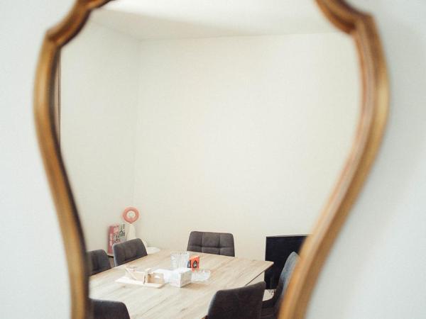 Les Logis du Port - Port Canal - Montauban : photo 6 de la chambre appartement avec douche