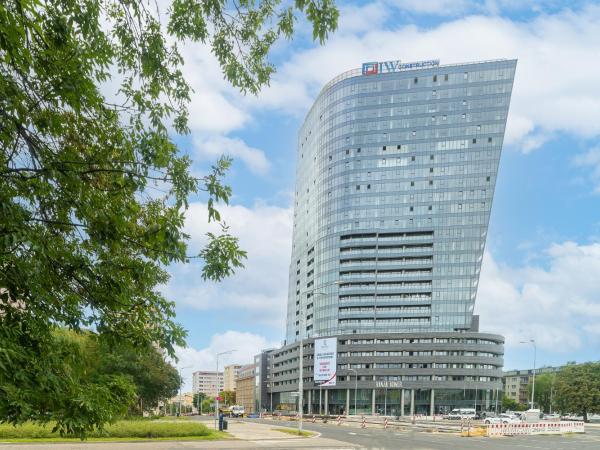 Hanza Tower Original Versace Sea-Pool-Sky-City View : photo 8 de la chambre suite avec vue sur lac