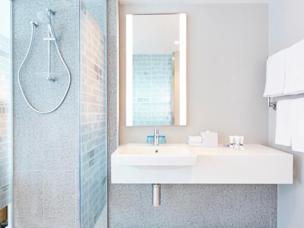 Holiday Inn Express Adelaide City Centre, an IHG Hotel : photo 4 de la chambre chambre standard