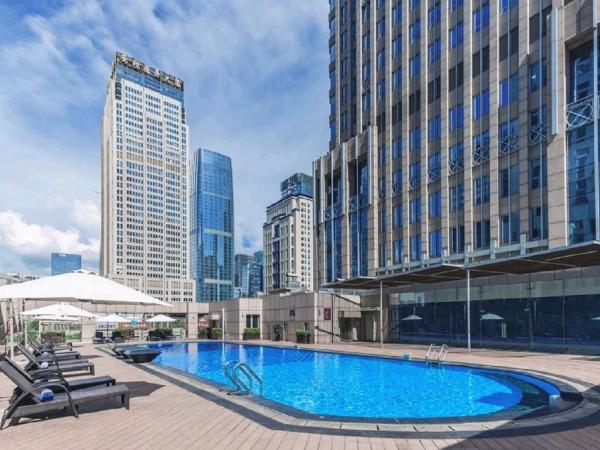 Crowne Plaza Shenzhen Futian, Near to Shenzhen Convention&Exhibition Centre, Shenzhen Stock Exchange and Shenzhen Civic Center, Outdoor Heated Pool : photo 1 de la chambre chambre king standard avec vue sur ville