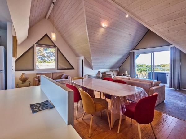 Le Churchill Hôtel & Spa : photo 5 de la chambre appartement familial avec terrasse et vue sur la mer