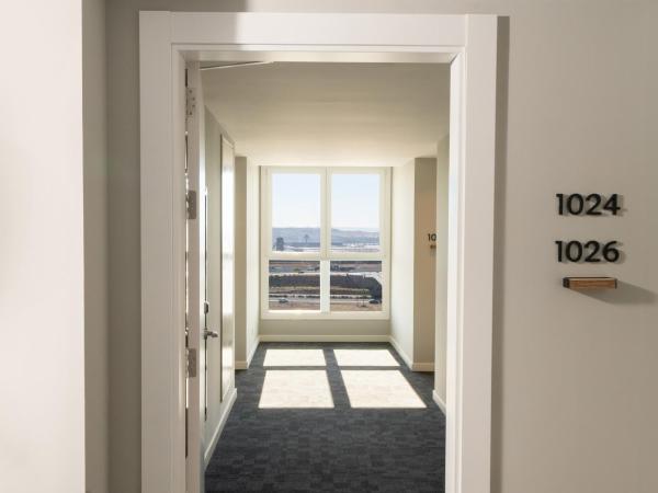 INNSiDE by Meliá Madrid Valdebebas : photo 3 de la chambre the loft with terrace connecting rooms