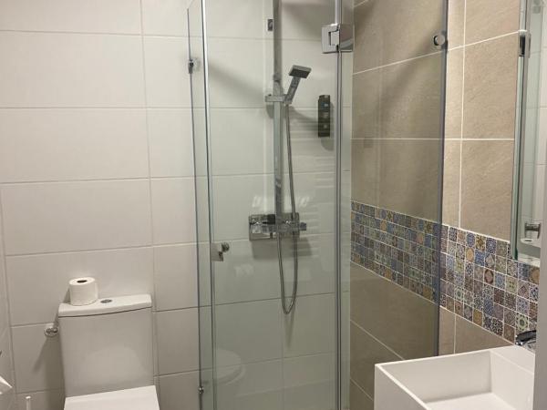 Logis Hôtel de la Tour : photo 1 de la chambre chambre double standard