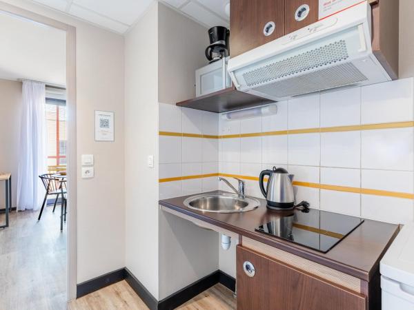 Appart'City Classic Montelimar : photo 4 de la chambre appartement 1 chambre (4 adultes)