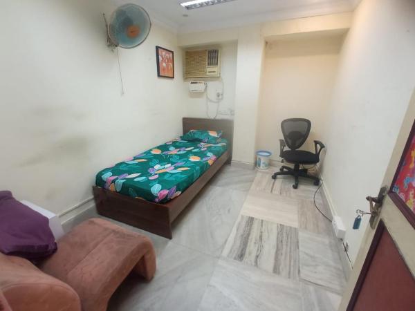 WISHTREE CORPORATE MENS DORMITORY FOR TECHIES AND Trainees : photo 2 de la chambre chambre simple avec salle de bains commune