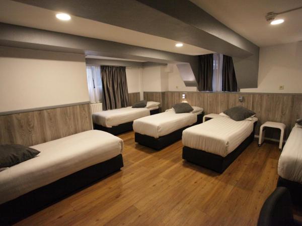 Travel Hotel Amsterdam : photo 2 de la chambre chambre familiale