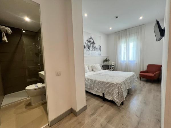 Hostal San Lorenzo : photo 10 de la chambre chambre double ou lits jumeaux