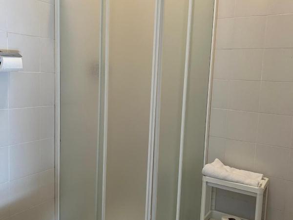 Hotel Cecile : photo 3 de la chambre chambre simple