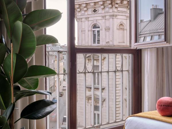 Max Brown Hotel 5th District, part of Sircle Collection - formerly Pentahotel Vienna : photo 2 de la chambre medium room