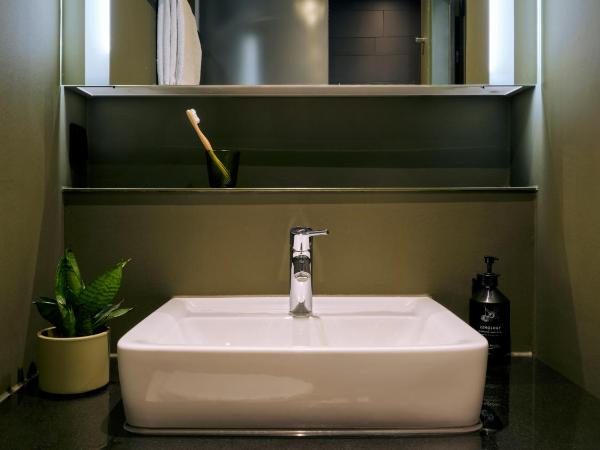 Max Brown Hotel 5th District, part of Sircle Collection - formerly Pentahotel Vienna : photo 2 de la chambre chambre cosy