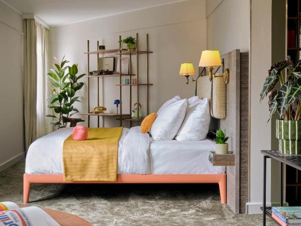 Max Brown Hotel 5th District, part of Sircle Collection - formerly Pentahotel Vienna : photo 7 de la chambre extra large room