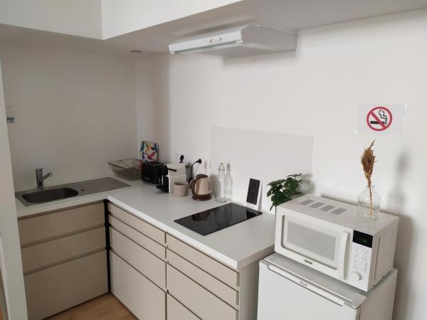 B&B Bordeaux Saint Michel : photo 4 de la chambre studio