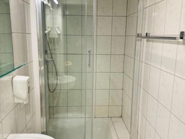 Hotel Charlton : photo 4 de la chambre chambre simple standard