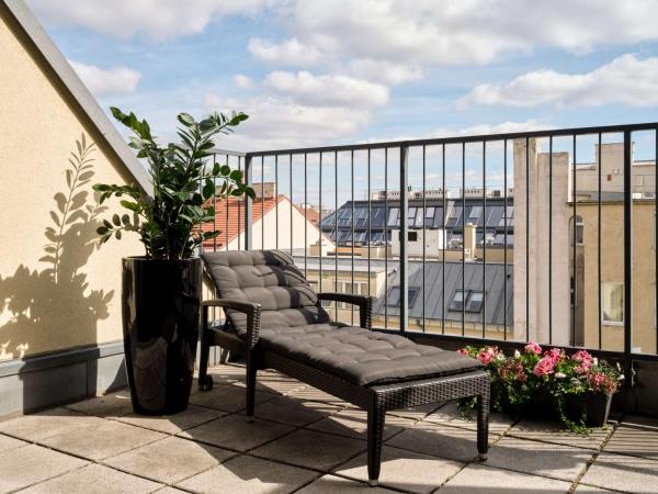 Flemings Hotel Wien-Stadthalle : photo 2 de la chambre suite signature avec terrasse