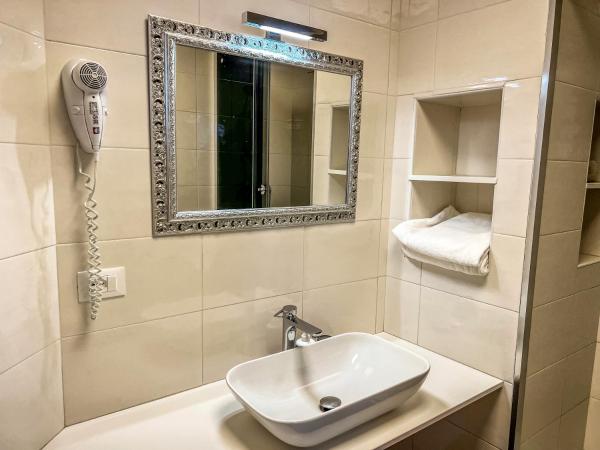 Hotel Genova Liberty : photo 9 de la chambre chambre double ou lits jumeaux supérieure