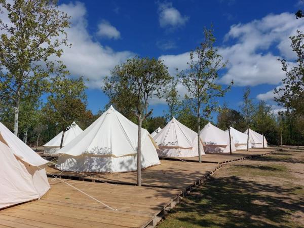 Glamping Zaragoza Camping : photo 5 de la chambre tente