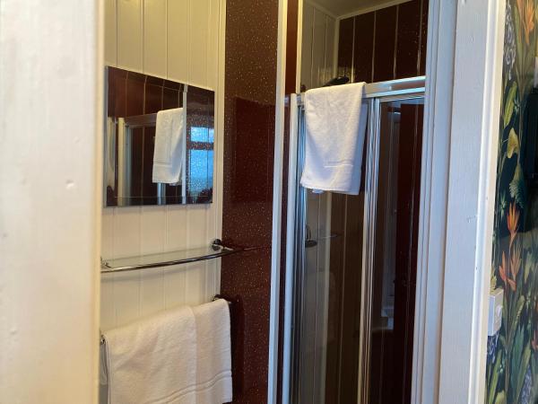 The Fossil Tree Hotel : photo 10 de la chambre chambre double de luxe avec lit à baldaquin - vue sur mer