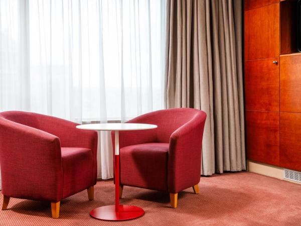 Mercure Cardiff Holland House Hotel & Spa : photo 3 de la chambre chambre double ou lits jumeaux classique