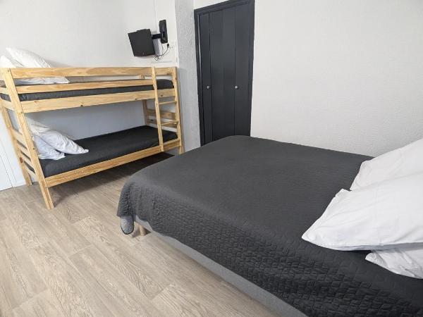 Hotel Aragon : photo 5 de la chambre chambre quadruple