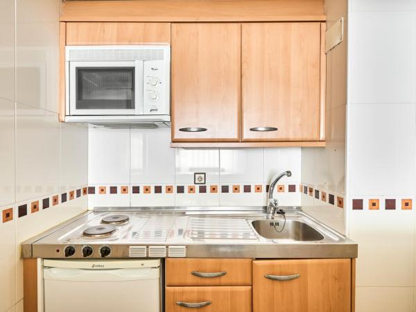 Apartamentos Juan Bravo : photo 3 de la chambre appartement standard