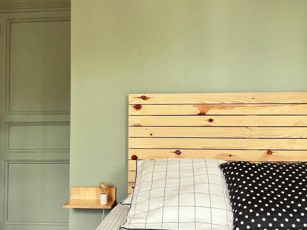 Léhontine : photo 8 de la chambre chambre double avec salle de bains privative