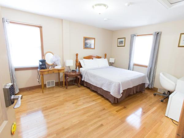 Anna's Bed & Breakfast : photo 4 de la chambre chambre lit queen-size deluxe