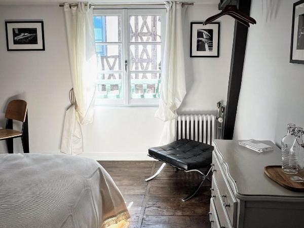 Maison d'hôte Les Allois : photo 6 de la chambre suite familiale