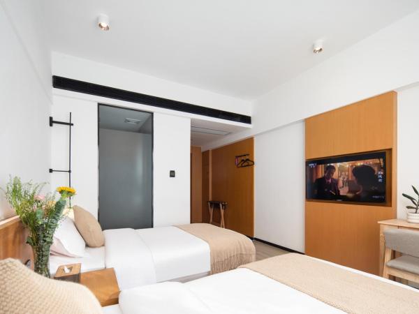 原野映像酒店 : photo 3 de la chambre chambre lits jumeaux