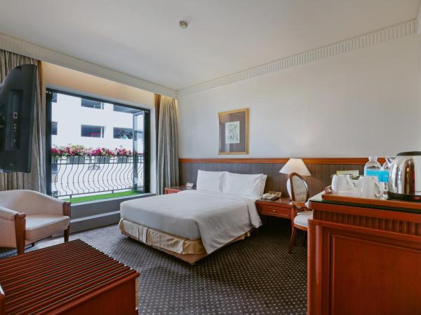 The Jesselton Hotel : photo 5 de la chambre superior queen with balcony