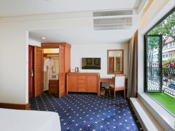 The Jesselton Hotel : photo 1 de la chambre deluxe king with balcony