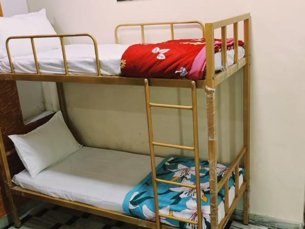 HOTEL HAYAT RESIDENCY : photo 5 de la chambre chambre familiale