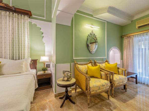 Dera Rawatsar - Heritage Hotel : photo 9 de la chambre superior double room with full day use of private car with chauffeur.