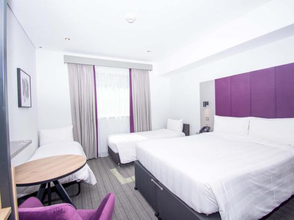 Premier Inn Dubai International Airport : photo 1 de la chambre new style family room -non smoking- free dxb airport shuttle every 30min to t1&3