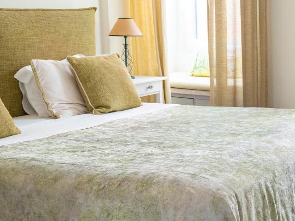 Opus One Luxury Guest House & Wine : photo 2 de la chambre chambre double ou lits jumeaux avec terrasse