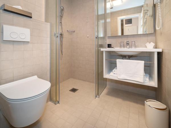 Hotel Vila Rova : photo 1 de la chambre chambre double supérieure avec balcon