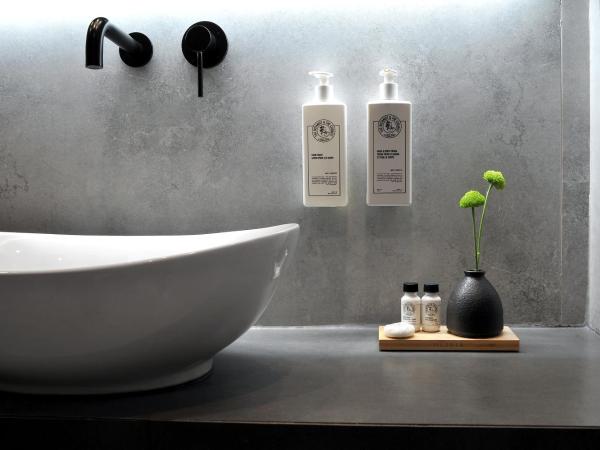 The Editor Hotel Athens : photo 3 de la chambre hébergement - jardin sur toit supérieur