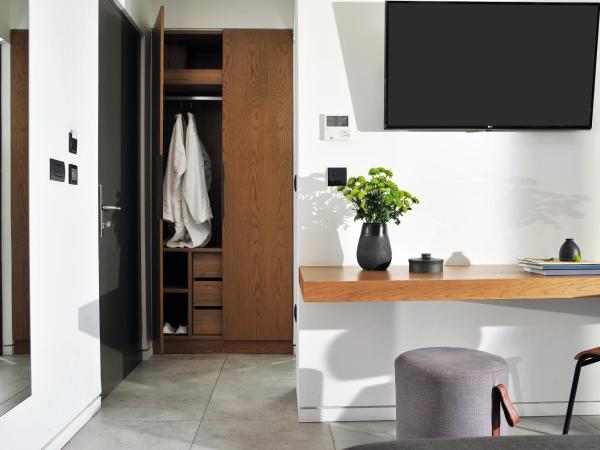 The Editor Hotel Athens : photo 4 de la chambre hébergement - jardin sur toit supérieur