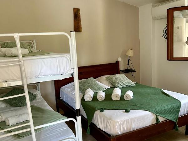 AUBERGE DE CANNEDDA : photo 2 de la chambre chambre quadruple confort