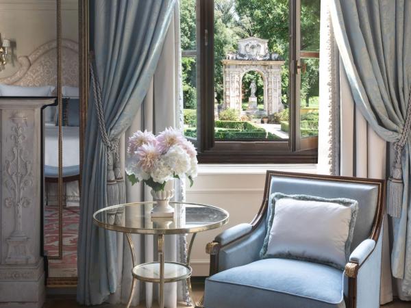Four Seasons Hotel Firenze : photo 6 de la chambre suite lit king-size présidentielle