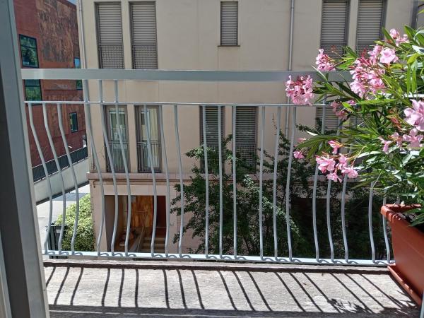 Soggiorno Isola Milano : photo 6 de la chambre chambre double avec salle de bains privative