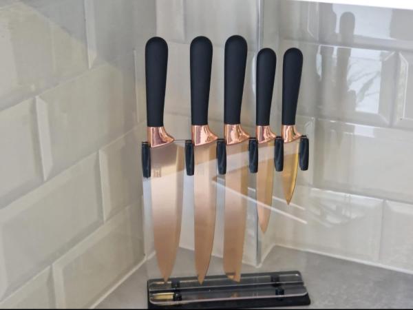 En-suites Suites - Leeds City Retreat with Kitchenette- LGI Hospital- University - Contractors - Short Stays : photo 9 de la chambre chambre double supérieure