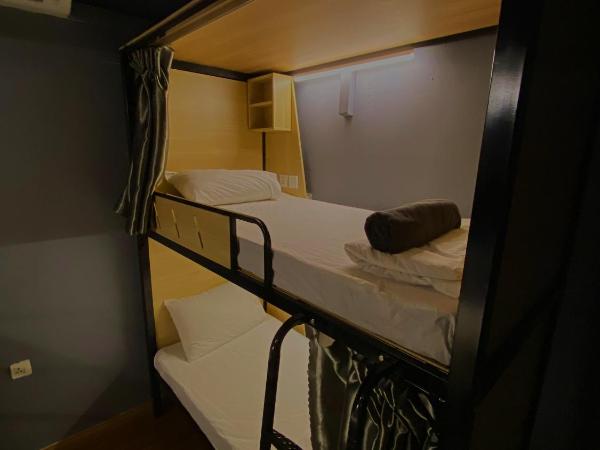 Travelogue Guest House : photo 1 de la chambre lit dans dortoir pour femmes de 4 lits