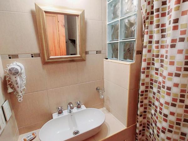 La Querencia de Buenos Aires : photo 7 de la chambre chambre triple avec salle de bains privative