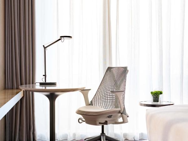 Hilton Garden Inn Shenzhen World Exhibition & Convention Center : photo 3 de la chambre chambre lits jumeaux - vue sur mer