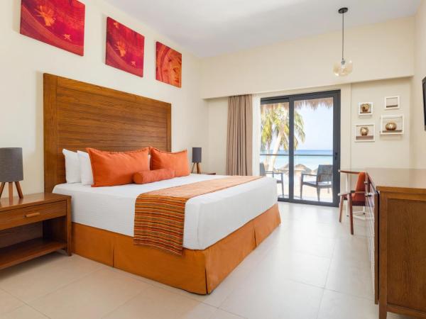 Sunscape Sabor Cozumel : photo 1 de la chambre chambre lit king-size de luxe - vue sur océan