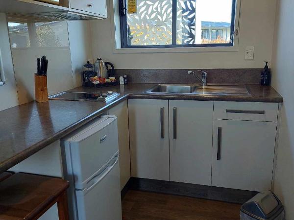 All Seasons Holiday Park : photo 1 de la chambre studio lit queen-size