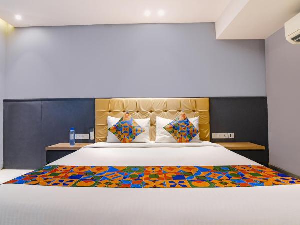 FabHotel Prime The Water View Residency : photo 3 de la chambre suite